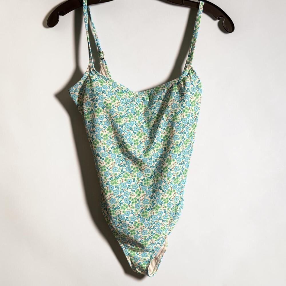 Jessica Simpson NWT Blue Floral One Piece Swimsuit Small